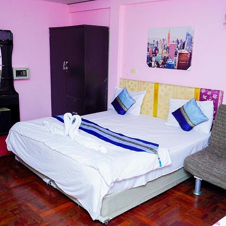 Encore Sea View Pattaya Exterior foto